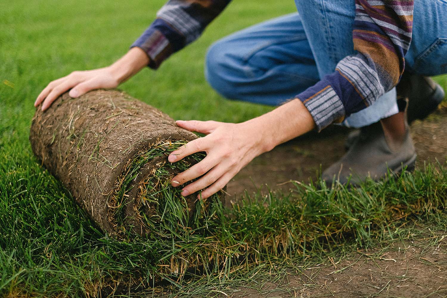 Installing-Artificial-turf