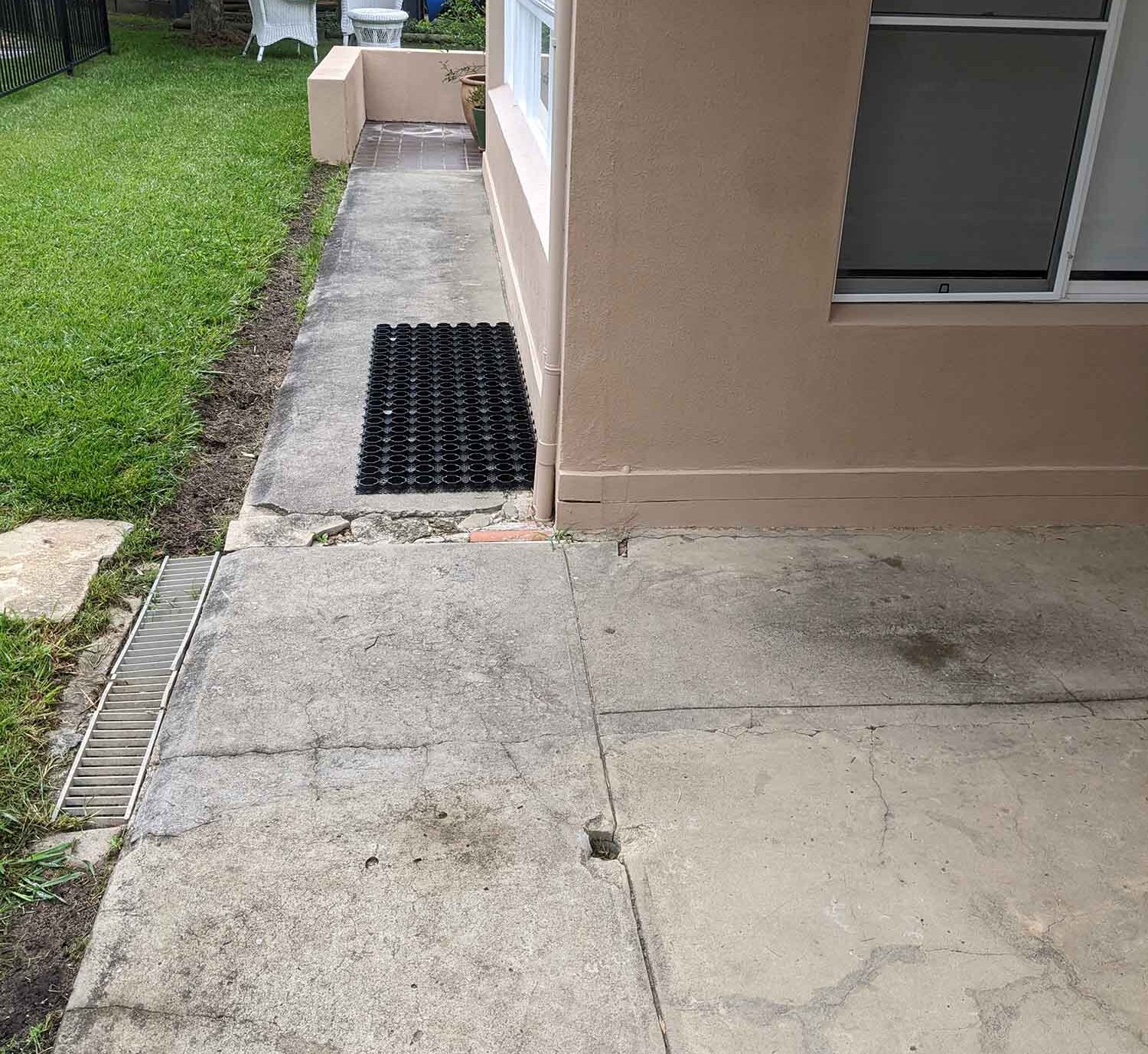 Path and patio paving