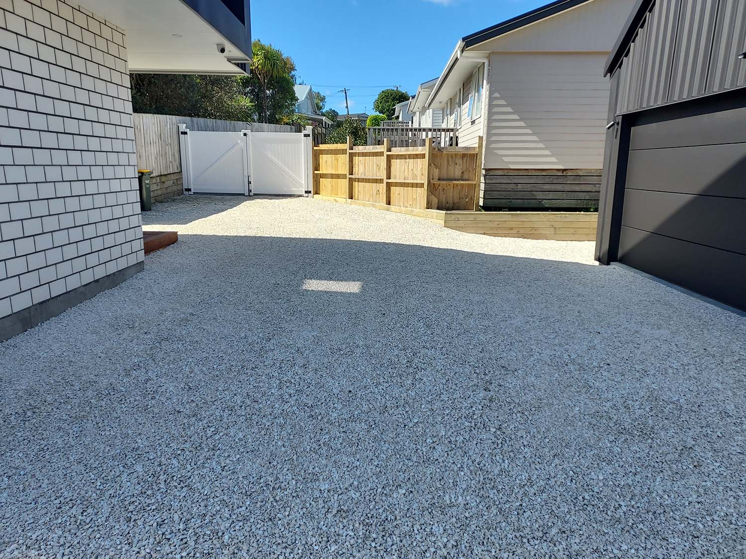 Natural Paving Pebbled Driveway