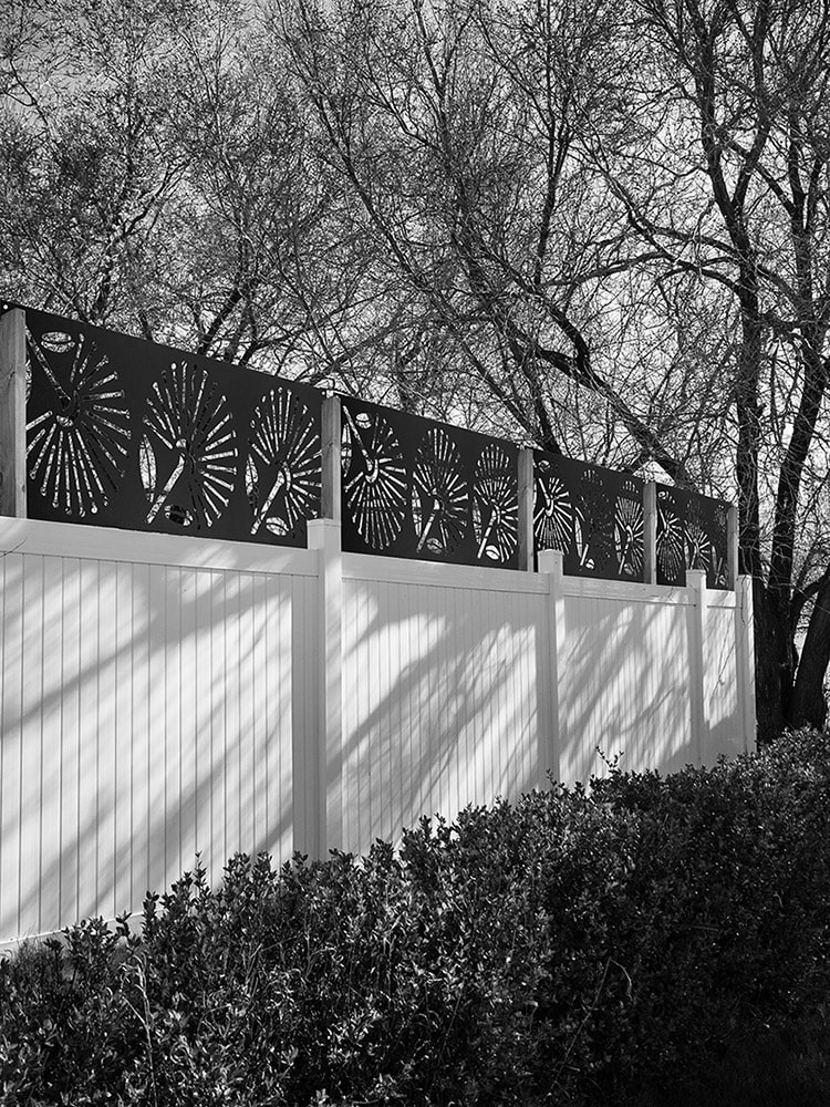 SmartScreen Pohutakawa Fence Decoration