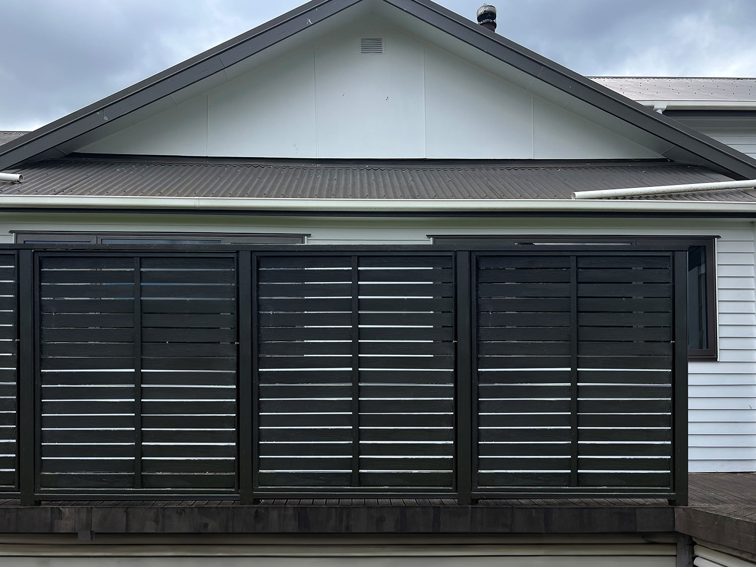 Privacy trellis screen